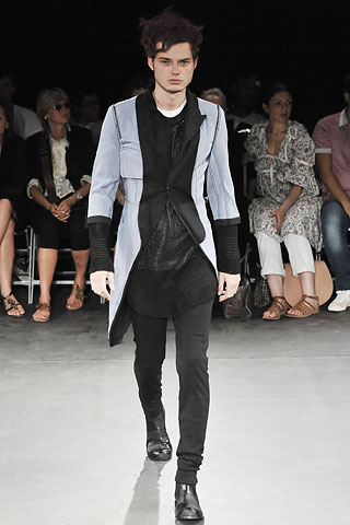 Comme des Garcons / - 2009